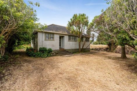 Photo of property in 5 Gisborne Terrace, Opunake, 4616