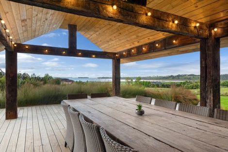 Photo of property in 255 Clifton Road, Whitford, Howick, 2571