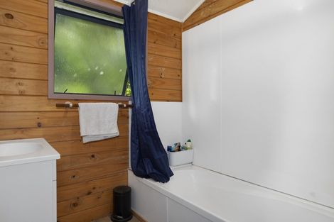 Photo of property in 4 Koutunui Road, Athenree, Katikati, 3177