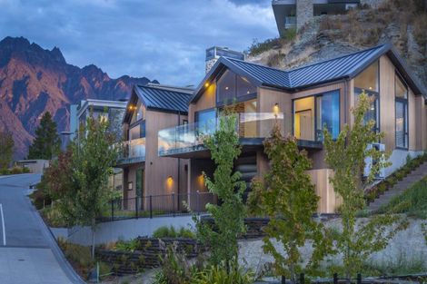 Photo of property in 4 Old Homestead Place, Kawarau Falls, Queenstown, 9300