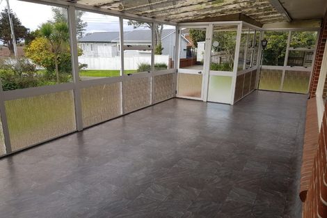 Photo of property in 23 Evans Road, Glen Eden, Auckland, 0602