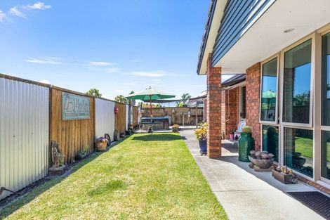 Photo of property in 99 Doncaster Drive, Papamoa Beach, Papamoa, 3118