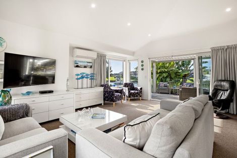 Photo of property in 14 Kelly Place, Whitianga, 3510