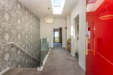 Photo of property in 11 Mortens Lane, Mount Pleasant, Christchurch, 8081