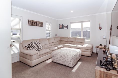 Photo of property in 15 Magnolia Crescent, Tawhero, Whanganui, 4501