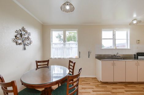Photo of property in 17 Cavendish Crescent, Awapuni, Palmerston North, 4412