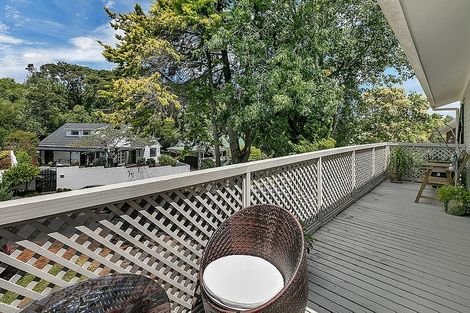 Photo of property in 17 Holyoake Place, Chatswood, Auckland, 0626