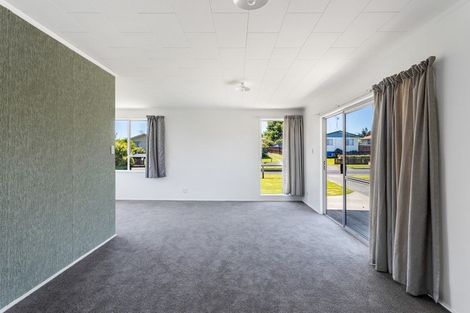 Photo of property in 8 Conifer Place, Te Puke, 3119