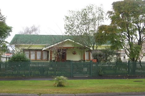 Photo of property in 18 Saint Winifreds Avenue, Hamilton East, Hamilton, 3216