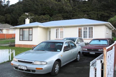 Photo of property in 131 Wainuiomata Road, Wainuiomata, Lower Hutt, 5014
