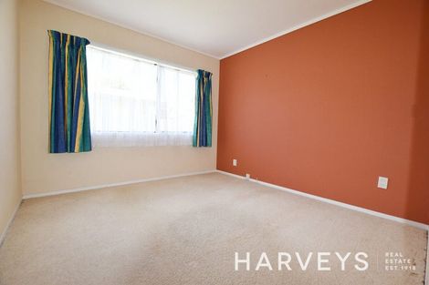 Photo of property in 3 Chardon Place, Henderson, Auckland, 0612
