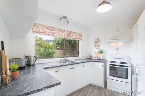 Photo of property in 29 Stanhope Grove, Korokoro, Lower Hutt, 5012