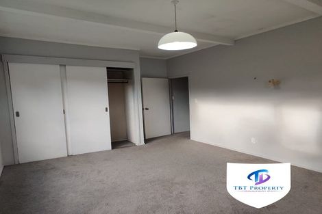 Photo of property in 12a Waiari Road, Conifer Grove, Takanini, 2112