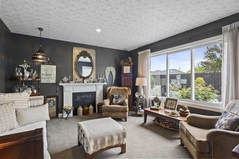 Photo of property in 152 Wairakei Road, Bryndwr, Christchurch, 8053