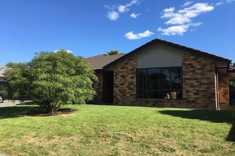 Photo of property in 32 Wiltshire Drive, Huntington, Hamilton, 3210