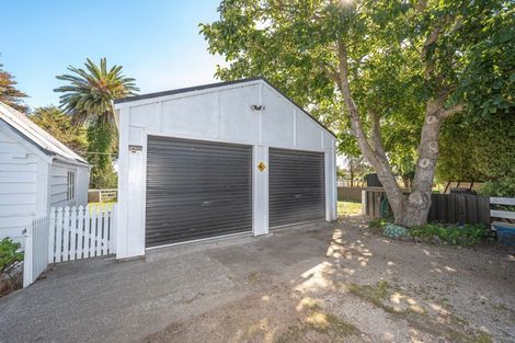 Photo of property in 110 Weraroa Road, Waverley, 4510