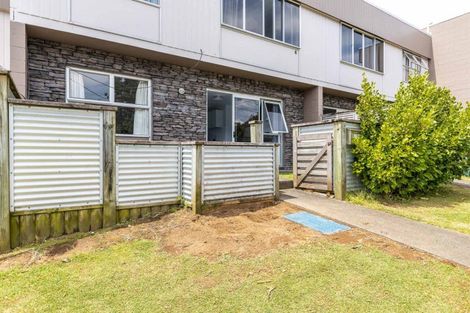 Photo of property in 5/57 Carrington Street, Lower Vogeltown, New Plymouth, 4310