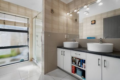 Photo of property in 42 Palazzo Drive, Papamoa Beach, Papamoa, 3118