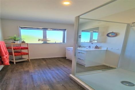 Photo of property in 120a Avondale Road, Avondale, Christchurch, 8061