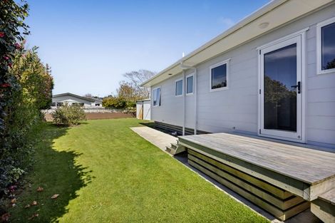 Photo of property in 6 Camellia Avenue, Bell Block, New Plymouth, 4312