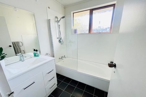 Photo of property in 21b Buckley Grove, Paraparaumu, 5032