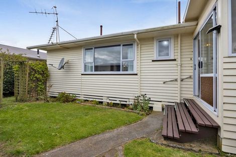 Photo of property in 82 Puriri Street, Hawera, 4610