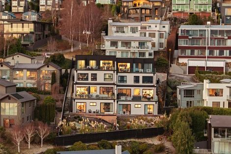 Photo of property in 10 Limerick Lane, Queenstown, 9300