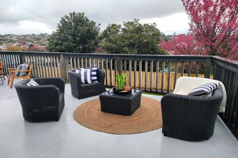 Photo of property in 28 Woodford Avenue, Brookfield, Tauranga, 3110