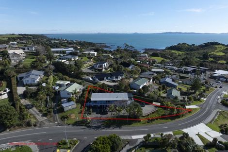 Photo of property in 33 Cable Bay Block Road, Cable Bay, 0420
