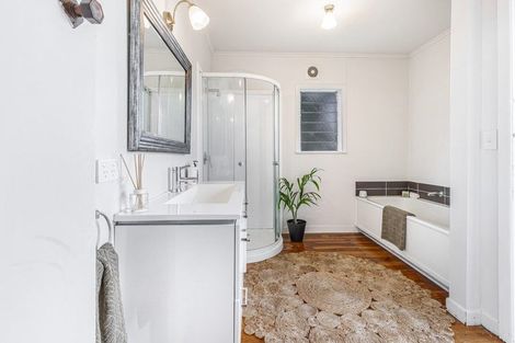 Photo of property in 13a Kinvig Place, Ranui, Auckland, 0612