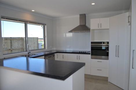 Photo of property in 85 Te Kio Crescent, Papamoa Beach, Papamoa, 3118