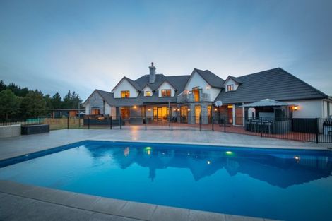 Photo of property in 51 Tutakarae Road, Kelvin Grove, Palmerston North, 4470