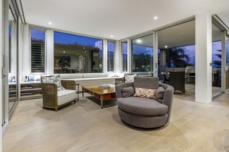 Photo of property in 21 Ocean View Road, Milford, Auckland, 0620