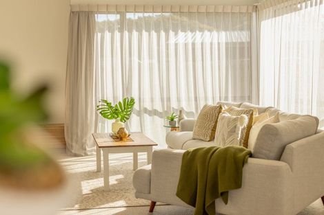 Photo of property in 15 Kaiwaru Place, Waikanae, 5036