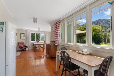 Photo of property in 1406 Queen Charlotte Drive, Linkwater, Picton, 7281