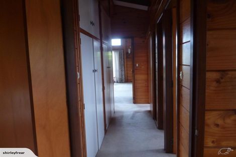 Photo of property in 13 Booker Place, Weymouth, Auckland, 2103