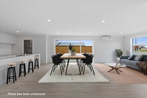 Photo of property in 19 Uatoto Road, Clarks Beach, 2122