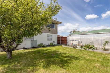 Photo of property in 15 Chilton Drive, Mairehau, Christchurch, 8052