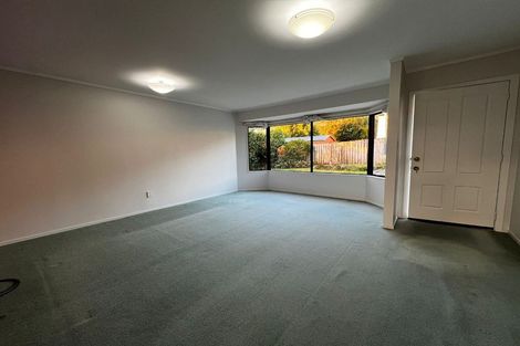 Photo of property in 3/4144 Great North Road, Glendene, Auckland, 0602