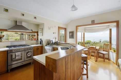 Photo of property in 575 Summit Road, Heathcote Valley, Christchurch, 8081
