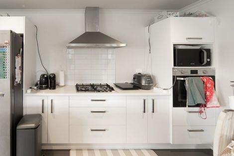 Photo of property in 19 Teatree Close, Huntington, Hamilton, 3210