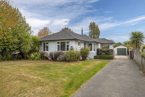 Photo of property in 17 Grimseys Road, Redwood, Christchurch, 8051