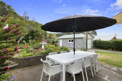 Photo of property in 62 Record Street, Fitzroy, New Plymouth, 4312