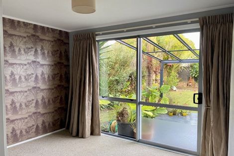 Photo of property in 16 Beazley Crescent, Tikipunga, Whangarei, 0112