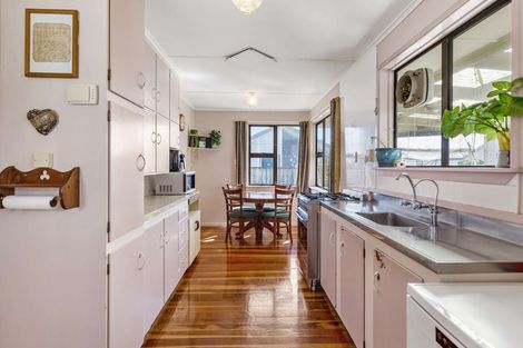 Photo of property in 41 Clyde Crescent, Roslyn, Palmerston North, 4414