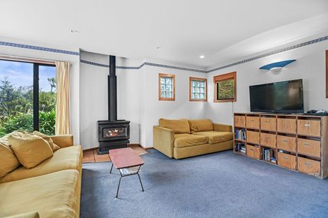 Photo of property in 37 Cornwall Road, Lyttelton, 8082