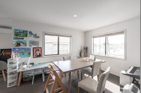 Photo of property in 19 Teatree Close, Huntington, Hamilton, 3210