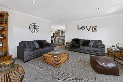 Photo of property in 9 Coles Cove, Papamoa Beach, Papamoa, 3118