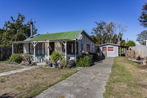 Photo of property in 29 Cross Street, Waikuku Beach, 7473