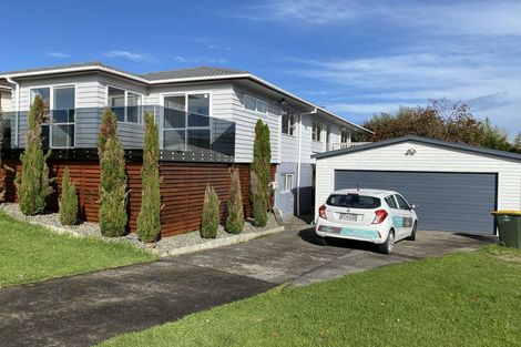 Photo of property in 69 Marendellas Drive, Bucklands Beach, Auckland, 2014